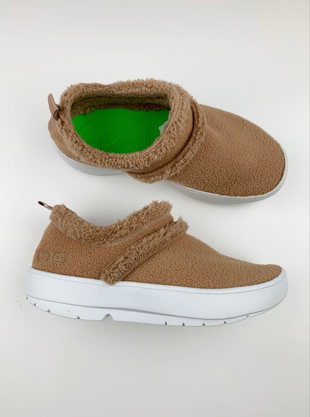 Oofos Oocoozie Low Active Recovery Shoes Tan Faux Sherpa Comfort Women's 8